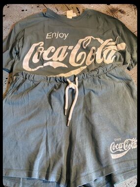 H&M Coca-Cola Graphic Tee & Shorts Set in Faded Teal with Logo and Pockets
